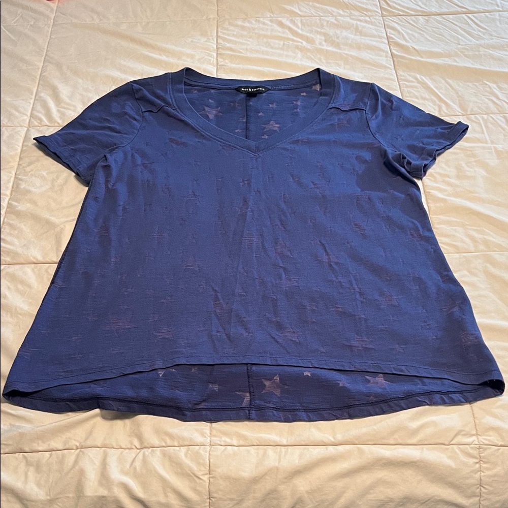 Rock & Republic Blue Short Sleeve V-Neck Star Tee